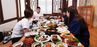 전참시 송가인, 전주 콘서트 한옥마을 한정식집 수라상 먹방…분식집서 칼국수+쫄면+만두 후식