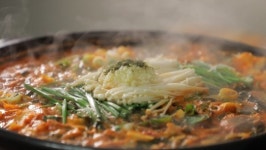 아주 사적인 여행 에이핑크 초롱, 통도사ㆍ양산 부부총ㆍ가야진사ㆍ황산공원ㆍ민물매운탕 맛집 등 양산 멋과 맛 탐방
