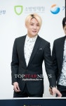 [HD포토] 제이와이제이(JYJ) 김준수, ‘여기다 사인하면 되나요?’ (지구촌물나눔홍보대사)