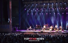 윤한, ‘로맨틱+열정’ 무대 ‘관객 매료’…‘이러니 안 반하겠어?’
