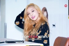 [UHD포토] 카라(KARA) 구하라, 아이돌은 머리정리가 필수죠…‘여신님’ (네일하라 사인회)