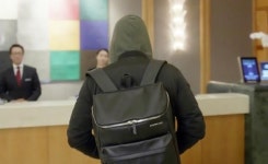 [잇아이템] ‘오 마이 비너스’ 소지섭, 황제가 들었던 그 가방은…‘어디 거래?’