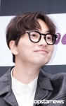 클리오명동충무로1호클럽 | [HD포토] 이동휘, ‘시종일관 올라간 입꼬리’