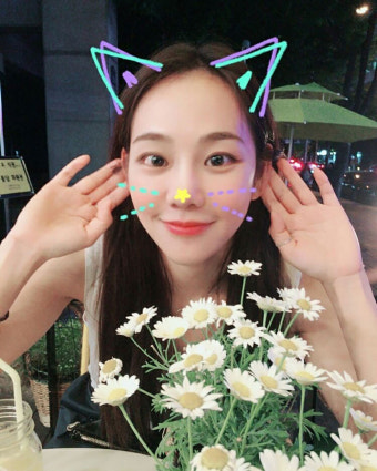 [스타 인스타그램] ‘리얼’ 한지은, 영화 속과 다른 상큼 발랄한 모습 공개