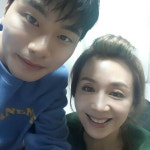 [근황] 박해미, 이이경과 훈훈한 투샷 공개“홍익슈퍼아들과 함께”