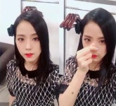 [근황] 블랙핑크(BLACKPINK) 지수, 팬들 향한 ‘손가락 하트’ 발사…인형 미모 눈길