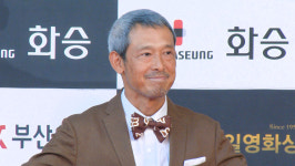 [HD영상] ‘제26회 부일영화상’ 츠루미 신고, 용과같은 걸음걸이