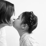 [근황] 강혜정, 하루와 ‘입맞춤’…사랑스러운 하루네