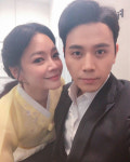 복면가왕 토르 손준호, 아내 김소현과 함께 셀카…보기좋은 부부