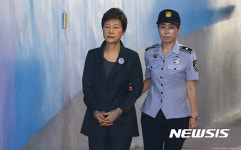 재판 보이콧 박근혜 전 대통령, 오늘(9일) 아침 병원행…구속 후 벌써 다섯 번째 외료 진료