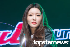 [UHD포토] 청하, 줌을 부르는 아이컨택