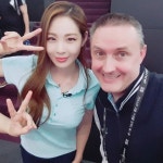 신수지, 당구 3쿠션 세계 챔피온 쿠드롱과 한 컷…글로벌한 인맥 과시