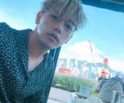 냉장고를 부탁해 에릭남(ERIC NAM), 셔츠+안경으로 완성한 센스 넘치는 일상 룩