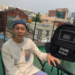'이불 밖은 위험해' 로꼬, 햇빛 아래서 쭈굴한 모습…'더위에 진 래퍼'