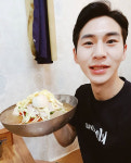 먹방 BJ 밴쯔, 더운 여름 부산 대성밀냉면 흡입…밴쯔는 부산 여행 부산여행와서 다시한번 사랑만듬뿍받고가요