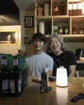 '섬총사2' 오륭, '밥 잘 사주는 예쁜 누나' 안판석 감독과 재회…'훈훈한 만남'