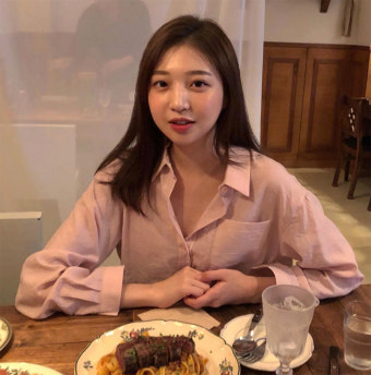 '러브캐처' 김지연, 청순한 매력으로 일상 전하며…'러블리한 미모는 덤'