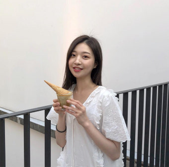 '러브캐처' 김지연, 시선 사로잡는 청순미로 한 컷…'러블리 여대생 비주얼'