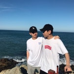 크러쉬, 훈남 매니저 김현수와 다정한 모습…훈훈한 동갑내기