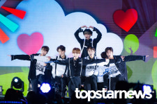 [UHD포토] 더보이즈(THE BOYZ), 부산에 상륙한 덥즈 비행기 (2018 아시아송페스티벌)