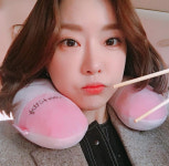레이디제인, 차에서 끼니 때우기?…먹는 모습도 예쁜 홍대여신