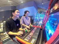 김인석 부인 안젤라박과, 오락실에서 한판 붙은 사연은?…아내 표정 귀여워