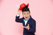 피터펀, 탑스타엔터테인먼트 전속 계약…무명 가수 벗어나 새 출발
