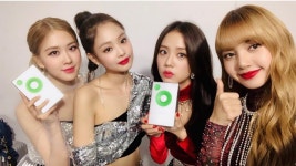 광희도 빠진 블랙핑크(BLACKPINK), 꽃밭의 향연…블링크 항상 고마워요