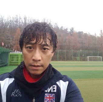 '정오의 희망곡 김신영입니다(정희)' 오만석, 비오는 날에도 축구 