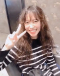 완벽한 타인 지우, 화사한 미모로 연말 인사…러블리한 분위기는 여전해
