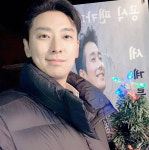 아이템 주지훈, 공식 팬카페가 선물한 간식차 인증샷… 아이템 촬영장