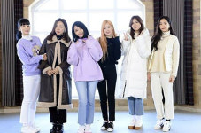 '런닝맨' 에이핑크(Apink) 정은지부터 손나은까지 완전체 사진 눈길 