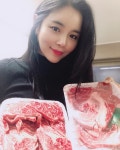 역시 숫자는 1번이 좋아…트로트 가수 조정민, 대한외국인에서 받은 한우 인증샷
