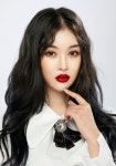 김유정 닮은꼴 다이야, 고혹적인 레드립 화보 공개…11만 구독자의 파워셀럽