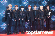 [UHD포토] 온앤오프(ONF), 블랙으로 뽐낸 남성美 (엠카운트다운)