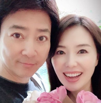 부부의 날, 연예계 대표 잉꼬부부 최수종하희라 '올해의 부부대상' 수상…두 사람의 나이 차는?