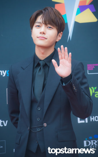 [HD포토] 인피니트(INFINITE) 엘(김명수), '반짝이는 눈동자' (2019아시아모델어워즈)