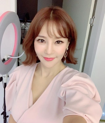 '류필립 ' 미나, 엄마 장무식과 붕어빵 비주얼…'나기수와 재혼까지' 관심↑