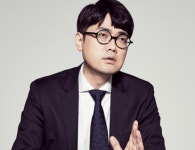 [이슈종합] 대성마이맥 박광일 강사, 댓글 조작으로 형사고소…십자루 불법 알바 폭로 (사건 정리) 