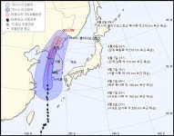 제13호 태풍 돌핀, 한반도 영향 여부에 관심 쏠려