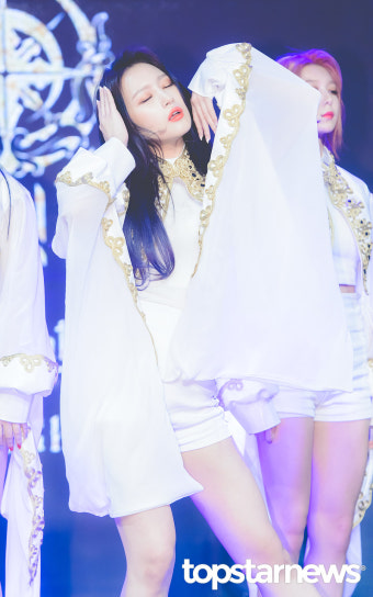 [HD포토] 드림캐쳐(DREAMCATCHER) 시연, '빠져드는 연기력' (데자부)