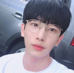 러브캐처2 김민석, 안경 하나로 매력 수직 상승…감기조심 하세요