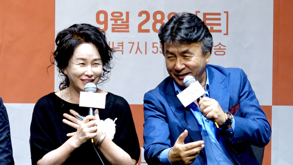 박영규와 이윤주, 딸과 함께한 단란한 가족 모습에 시청자들 감동!