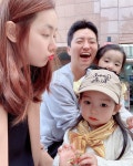 소이현, 남편 인교진과 딸 하은-소은과 함께 근황…미모 여전해