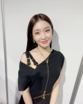 MMA 2019 2관왕 청하, 팬들에게 감사 인스타 별하랑, 별랑해…블랙-화이트 완벽 소화 몸매