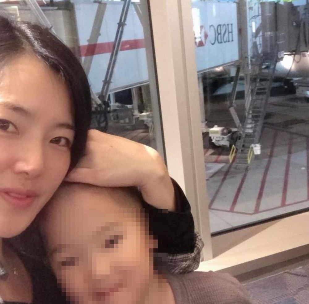 한국 대중음악계의 신화, 이민의 영면으로 팬과 동료들이 슬픔에 잠겨
