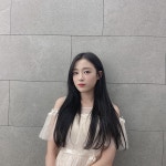 [리부트] 에이프릴 진솔, 인스타서 노출 성희롱 영상 불쾌감 호소 후…2020년 행복하자  