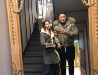 진태현, 아내 박시은과 손 꼭 붙잡고 데이트…부부 럽스타그램