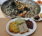 김영철의 동네한바퀴 정선아리랑시장 콧등치기국수·모듬전 맛집 위치는? 백종원의 3대천왕 그 곳!