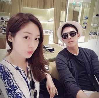 성유리, 남편 안성현과 생일 맞은 일상 공개…'골퍼 직업 딱 맞는 케이크'